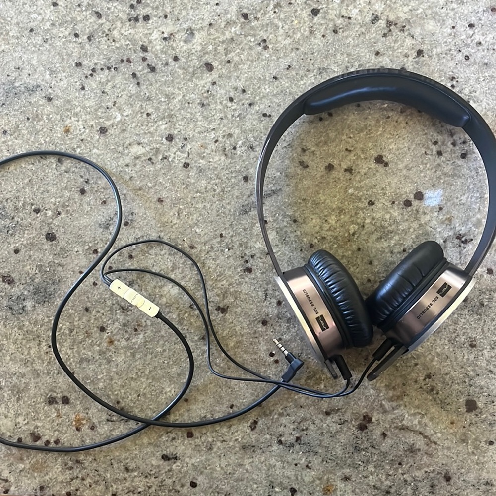 SOL REPUBLIC Headphones